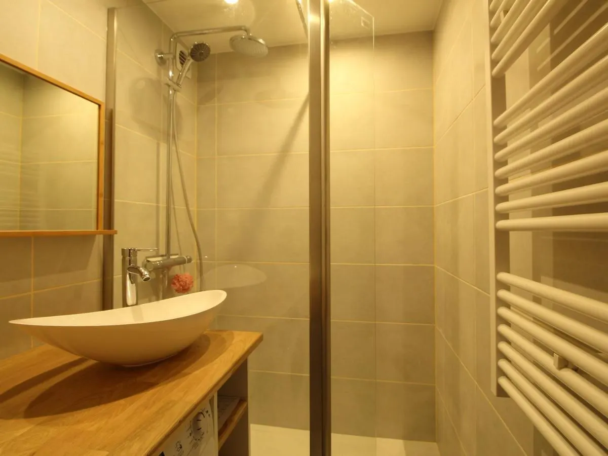 Appartement Renove 3 Pieces - 6 Pers - Balcon Sud - Residence Sirius A Flaine Foret - Fr-1-687-5 Araches-la-Frasse 0*,  France